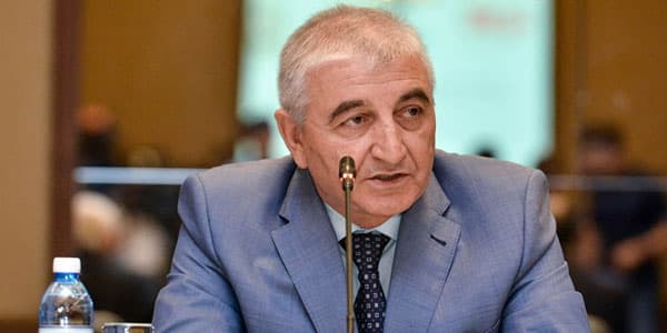 Məzahir Pənahovdan sosial şəbəkələrlə bağlı xəbərdarlıq
