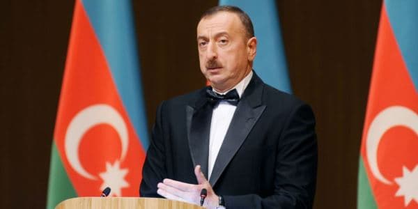 Ölkə rəhbərindən Banqladeş prezidentinə təbrik