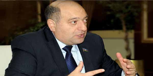 Deputat onu təhqir edənlərə əsəbiləşdi: “Sənin savadına xoruz kəsim”