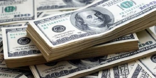 Dollar kreditlərində əhaliyə 62 qəpik endirim