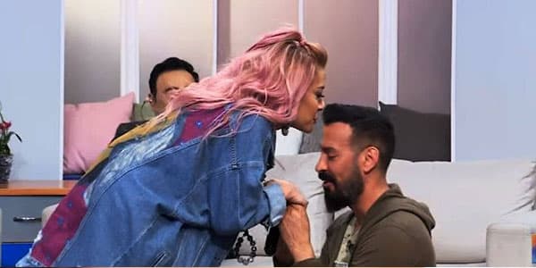 Niyam efirdə Səidənin qarşında diz çökdü (FOTO/VİDEO)