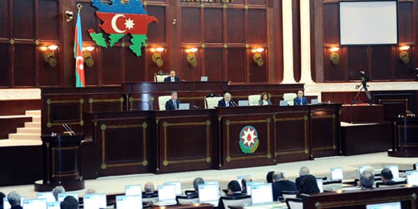 Deputatlar seçkidən sonra iclasa çağırıldı