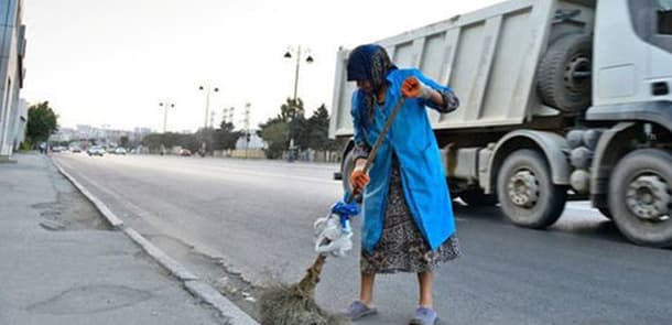 Azərbaycanda daha bir süpürgəçi yol terrorunun qurbanı oldu