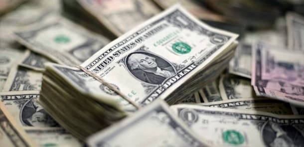 Manata təzyiq artır: dollar bahalaşa bilər (ŞƏRH)