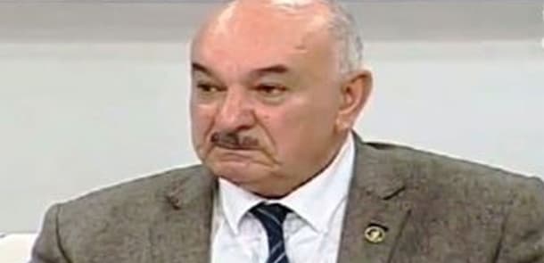 Xalq artisti biabır etdi: "Ayıbdır, xanımlığına hörmət elə"