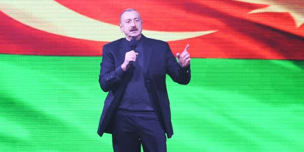 Prezident: "Heç bir kənar qüvvə bizi yolumuzdan döndərə bilməz"