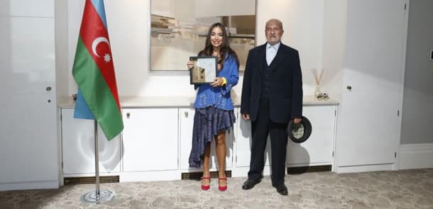 Leyla Əliyeva azərbaycanlı döyüşçünün xatirəsini yad etdi (FOTO)