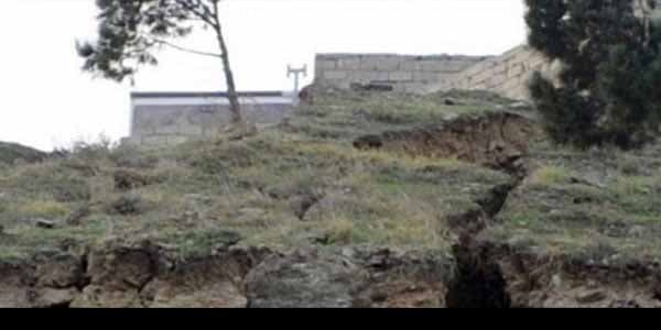 Şamaxıda daha bir kənddə sürüşmə: Evlərdə çat əmələ gəldi