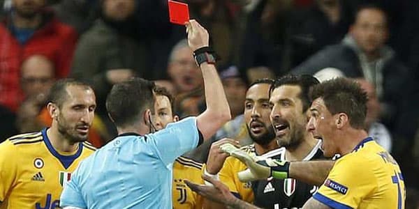 "Real" - "Yuventus" matçının hakimi və arvadı təhdid edilir
