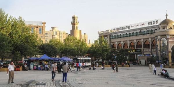Çində 10 minlərlə uyğur həbs edilib