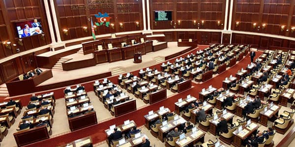 Bu hallarda siyasi partiyalar bağlanacaq