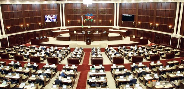 Komitə ləğv olundu, qanun layihəsi təxirə salındı