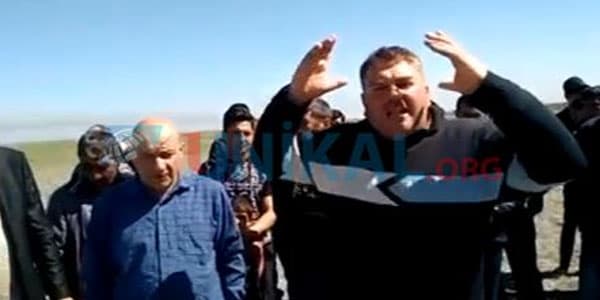 İcra başçısı əkin sahələrini şumlatdırdı, kənd sakinləri ayağa qalxdı (FOTO/VİDEO)