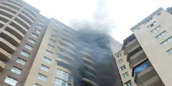 Bakıda yaşayış binasında yanğın: 15 sakin təxliyə edilib