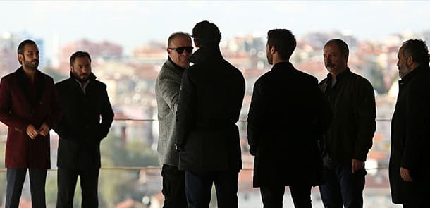 "Çukur"un aktyoru 19 illik evliliyini bitirdi