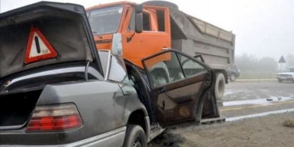 Salyanda yol qəzası: 2 ölü