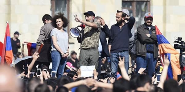 Ermənistanın hakim partiyası baş nazir postuna namizəd irəli sürəcək?