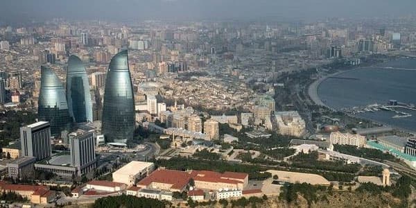 Sabah hava buludlu olacaq, külək əsəcək