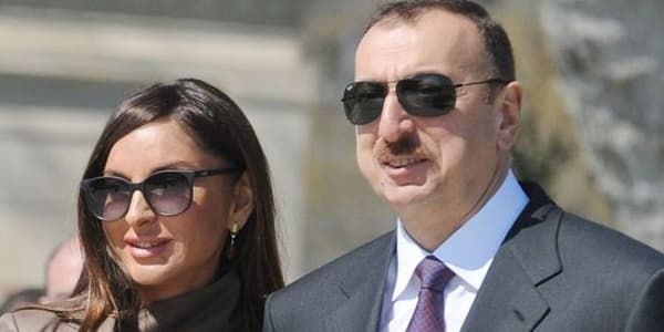 İlham Əliyev və xanımı "Formula 1"in qaliblərini mükafatlandırdılar