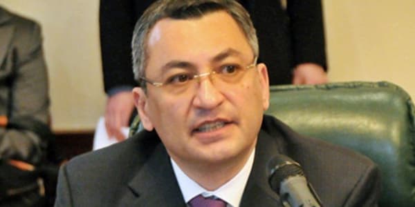 "Qaçqınkom"un yeni sədrindən unikal addım: İş günlərinin sayını azaltdı