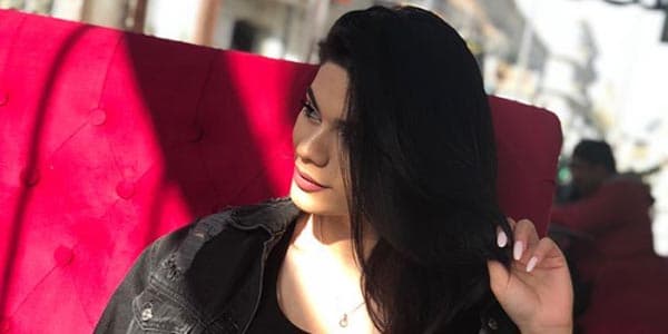 Baş həkim Rəqsanənin qızını məhkəməyə verir