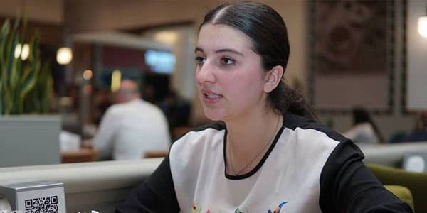 700 bal toplayan tələbə: “Müəllim bir faizi belə mənə güzəştə getmədi” 