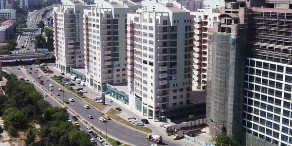 “Hündürmərtəbəli binalar Bakının baş planına uyğun deyil"
