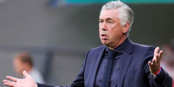 Karlo Ançelotti məşhur klubla danışıqlar aparır