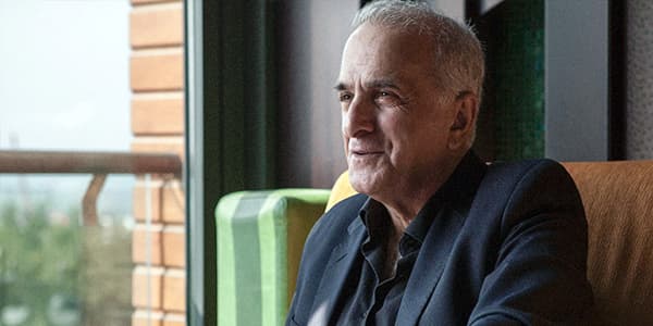 "Xərçənglə sevgi oyunu oynayıram" - Fuad Poladovun son müsahibəsi