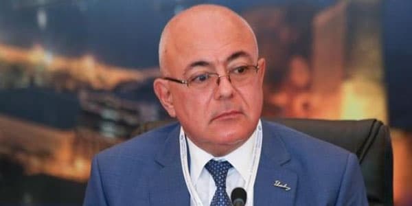 Prezidentin işdən çıxardığı general jurnalistləri həbs etdirmək istəyir