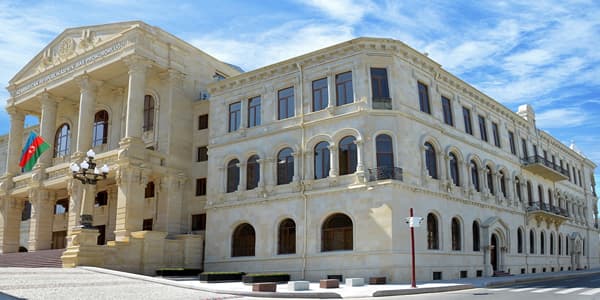 Baş Prokurorluq: Deputata xəsarət yetirən şəxsin Ukraynaya ekstradisiyasına baxılır