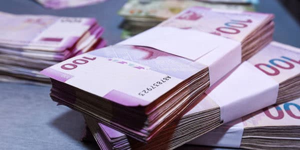 Paytaxtda ən çox maaşı kimlər alır?