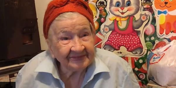 Azərbaycanlı qadın: "Almanlar məni elə döydülər ki, 13 yaşımdan dişlərim tökülüb" (VİDEO)