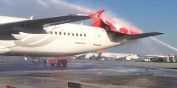 Atatürk hava limanında təyyarələr toqquşub