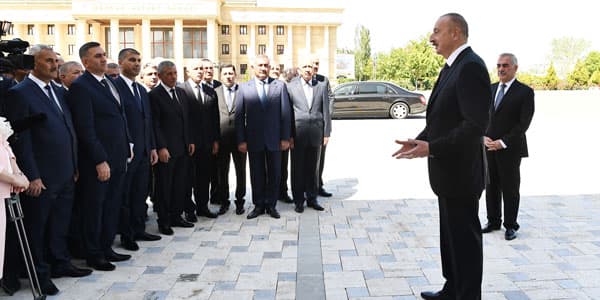 İlham Əliyev: "Naxçıvan Ordusu düşmənin istənilən təxribatının qarşısını ala bilər"