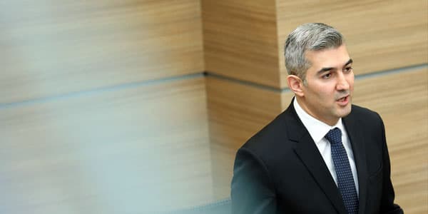 Yeni xidmət rəisi bəzi şəxslərin işdən kənarlaşdırılacağını açıqladı