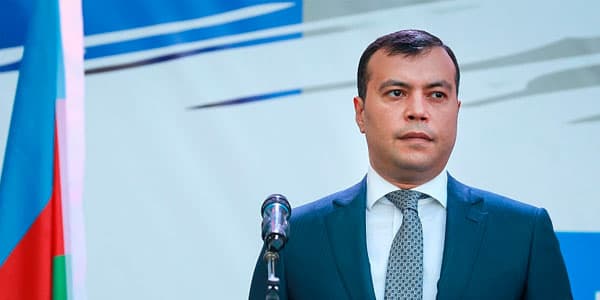 Yeni nazir 4 yüksək vəzifəli məmuru işdən çıxardı
