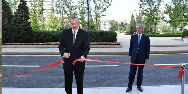 Prezindet YAP-ın yeni binasının açılışında (FOTOLAR)