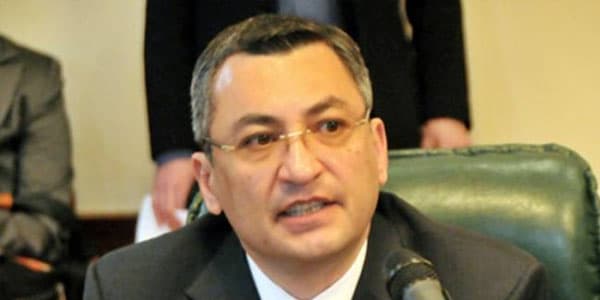 Yeni komitə sədri daha bir məmuru işdən çıxartdı