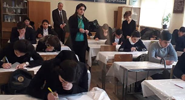 Eyni sinifdə oxuyurlar: biri 700, 7 nəfər isə 600-dən çox bal topladı