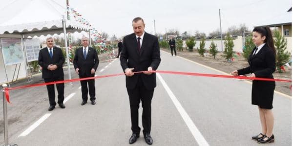 Prezident açılışda: yeni yol istifadəyə verildi