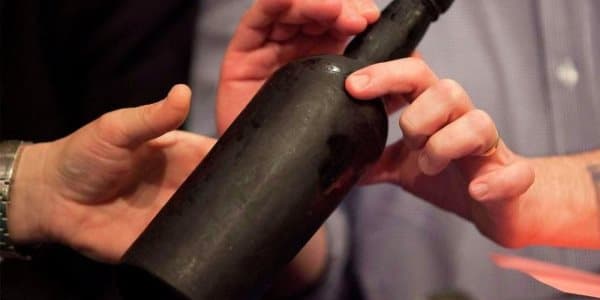 Dünyanın ən bahalı şərabı: 103,7 min avroya satıldı
