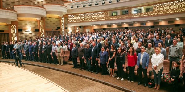 "Veysəloğlu"nun təşəbbüsü ilə çəkilən “Cümhuriyyətin 9 şəkli” filmi təqdim edildi (FOTOLAR)
