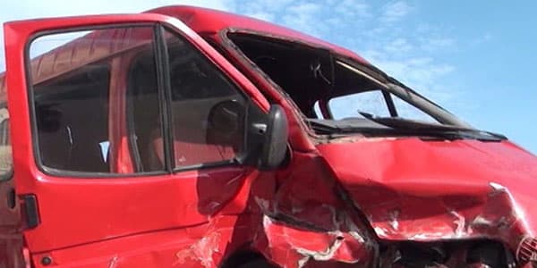 Tbilisi-Bakı sərnişin avtobusu Hacıqabulda qəzaya düşdü: 19 yaralı var (ADLAR/YENİLƏNİB)
