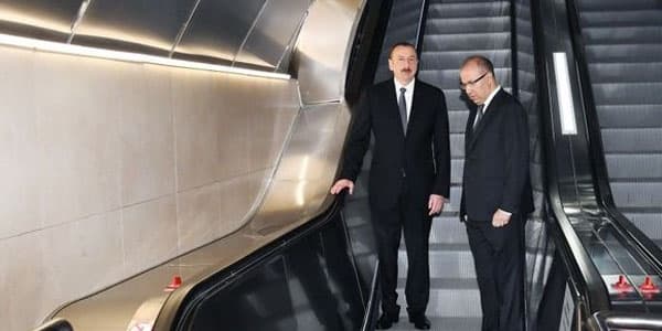 Prezident "Sahil" metrostansiyasının açılışında (FOTOLAR)