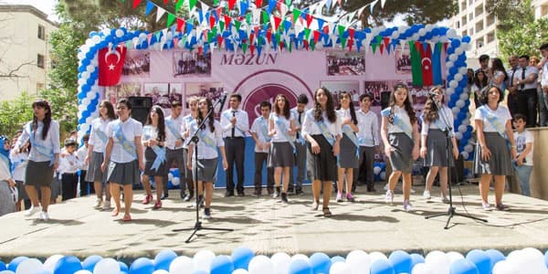 Sabah “Son zəng”dir: yalnız məktəb daxilində və iki saat...