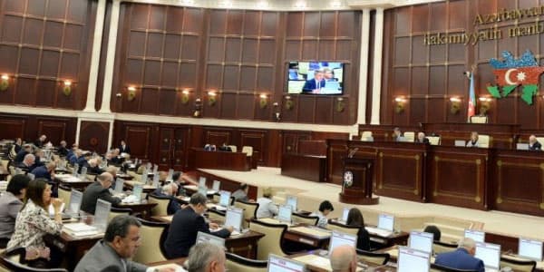 Səbəblər açıqlandı: Dövlət büdcəsinin xərcləri niyə artırılır?