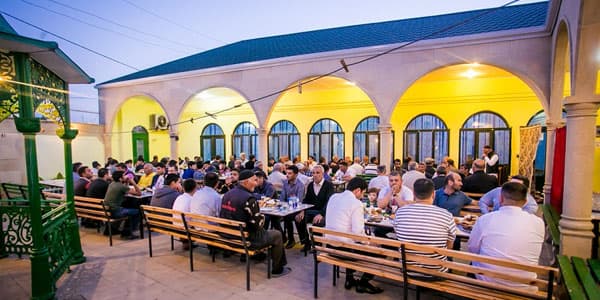 NIKOIL | Bank - dan bayram iftarı