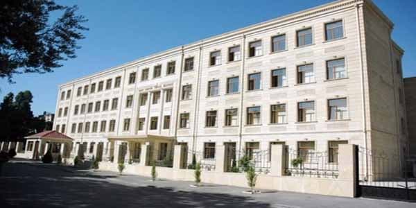 Bakı məktəblərində çalışan müəllimlərin orta aylıq əmək haqqı açıqlanıb