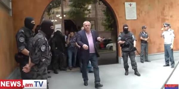 Azərbaycanlıların qatili olan erməni general tutuldu (VİDEO)